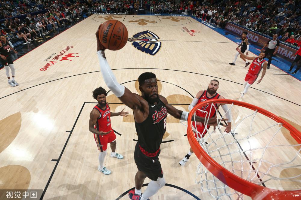 中场指挥官 中场指挥官