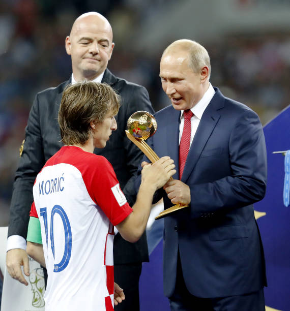 自由式滑雪 自由式滑雪