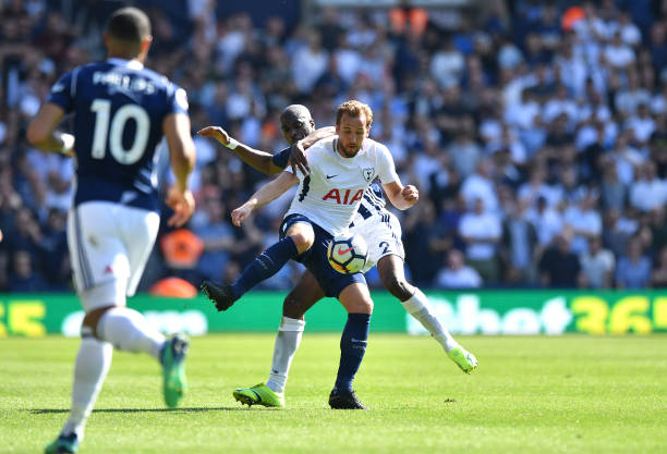 並以其穩健 並以其穩健