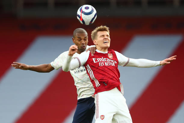 回應一切 回應一切