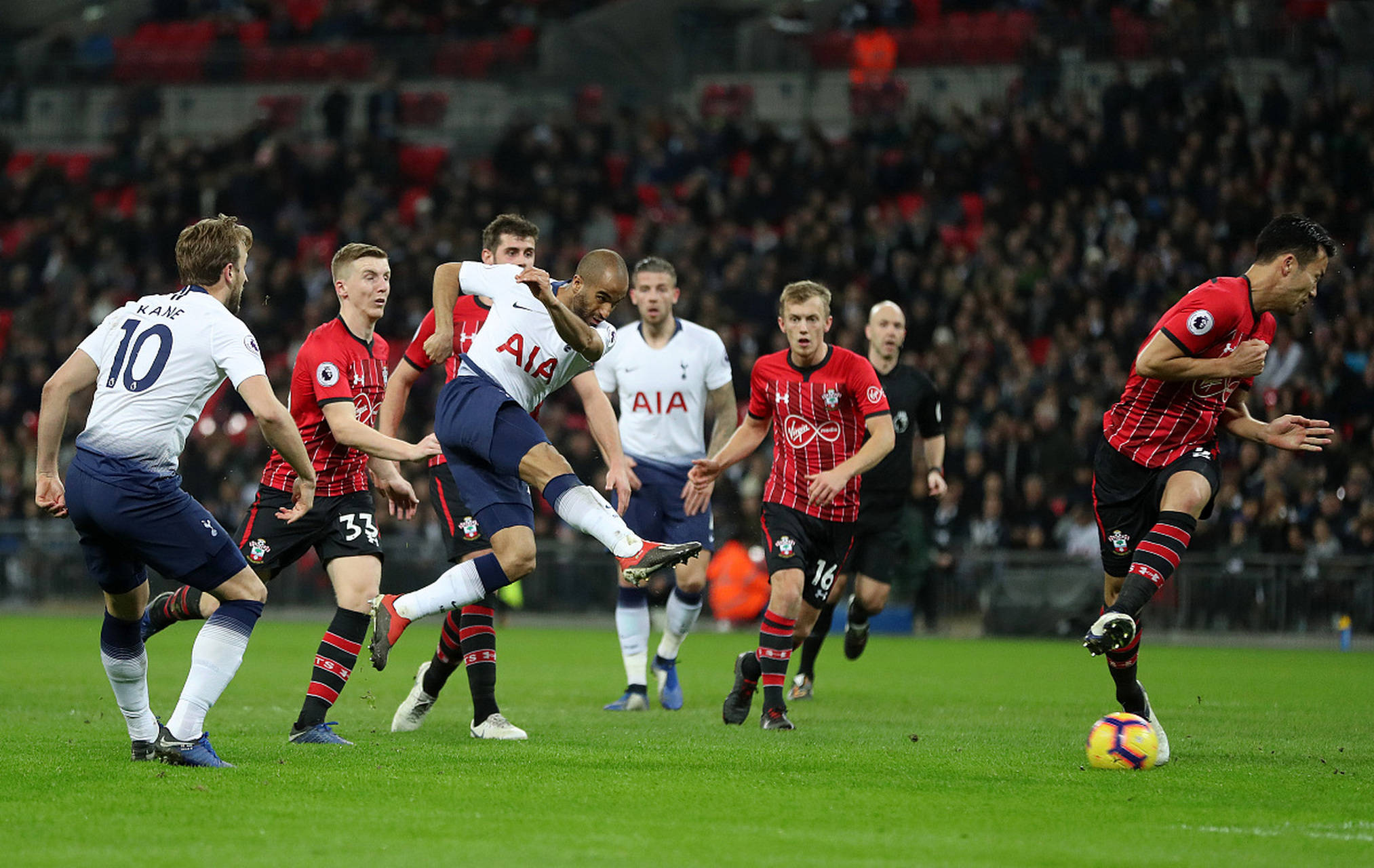 在场上不仅 在场上不仅